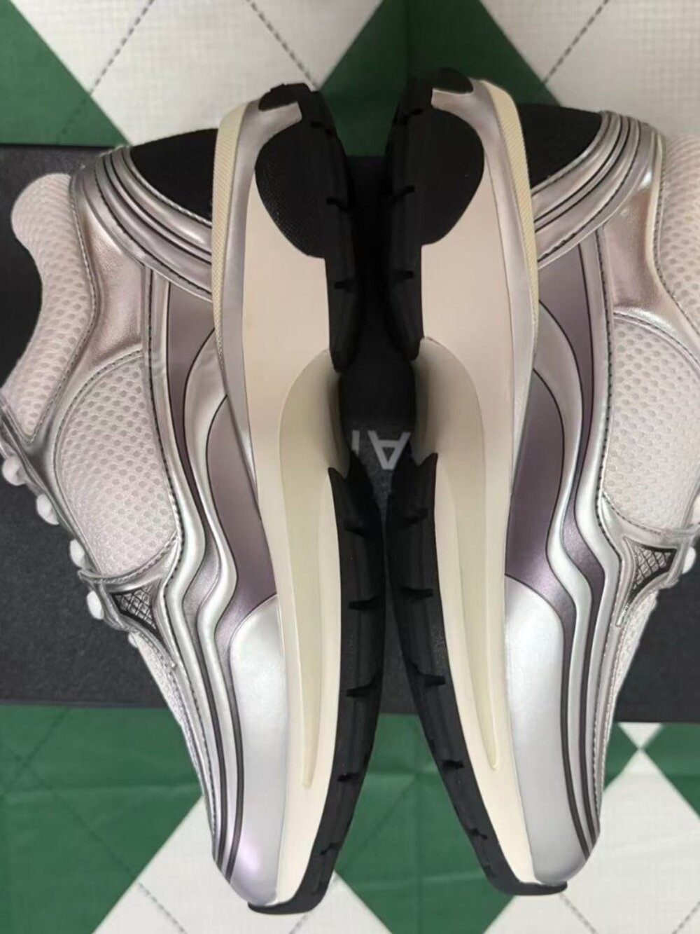 Chanel White Sneakers Sz 39 - Picture 3 of 5